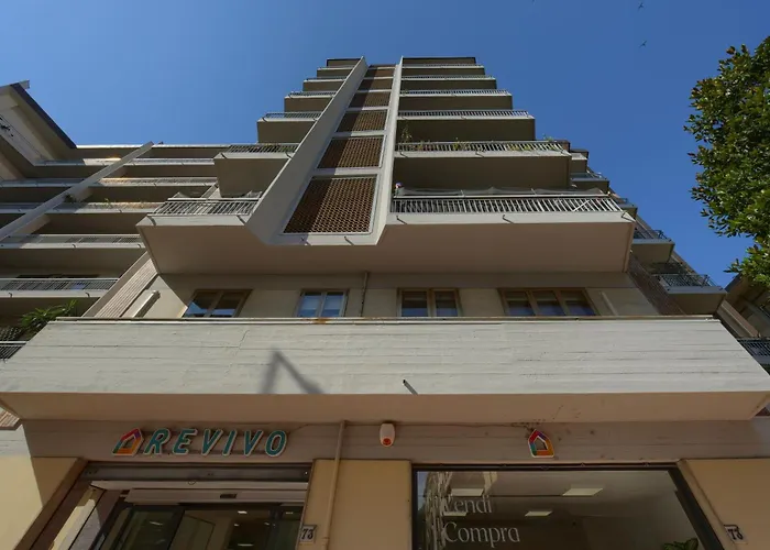 Show Me 2 Bedroom Appartment Duomo & Airport Tram